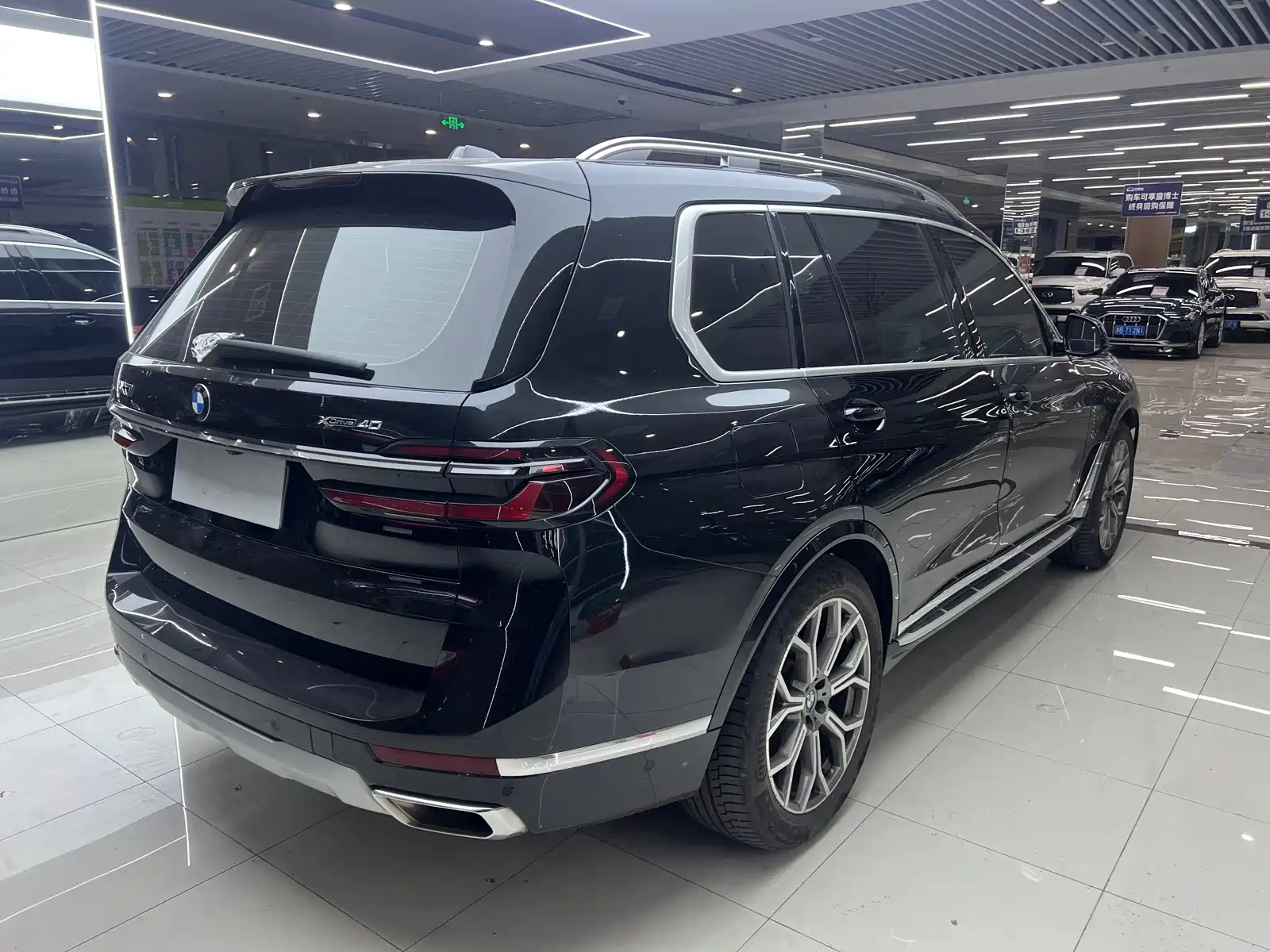Photo 9 - BMW X7