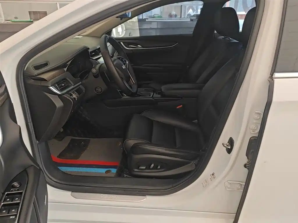 Cadillac XTS 2018 28T Elite фото 15