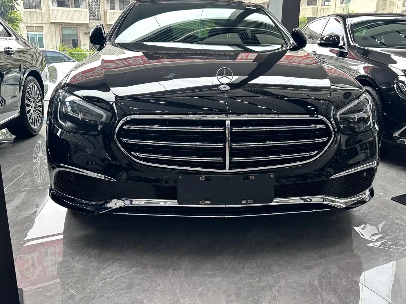 Mercedes-Benz E-Class 2022 E 260 L фото 2