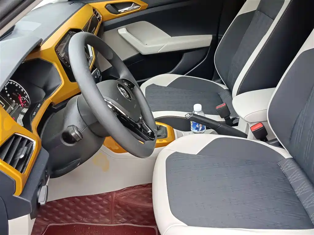 Volkswagen T-Cross 2019 1.5L Automatic Comfort Edition фото 7