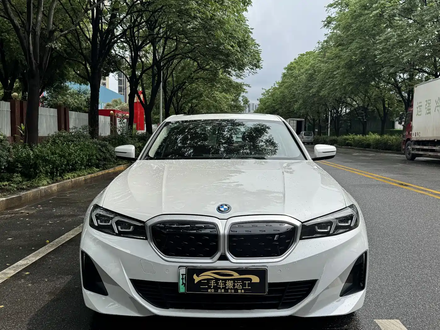 BMW i3 2024 eDrive 35 L фото 2