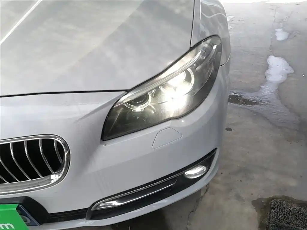 BMW 5 Series 2014 525Li Luxury Design Package фото 24
