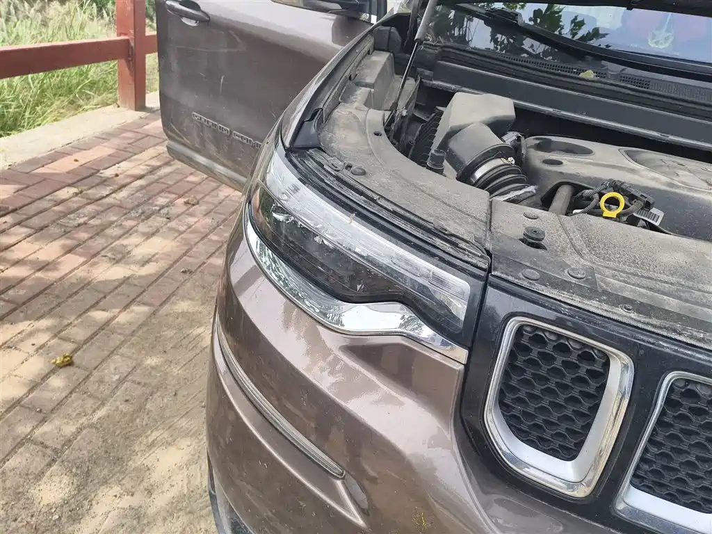 Jeep Grand Commander 2019 2018 2.0T AWD Ultimate Edition (China V)