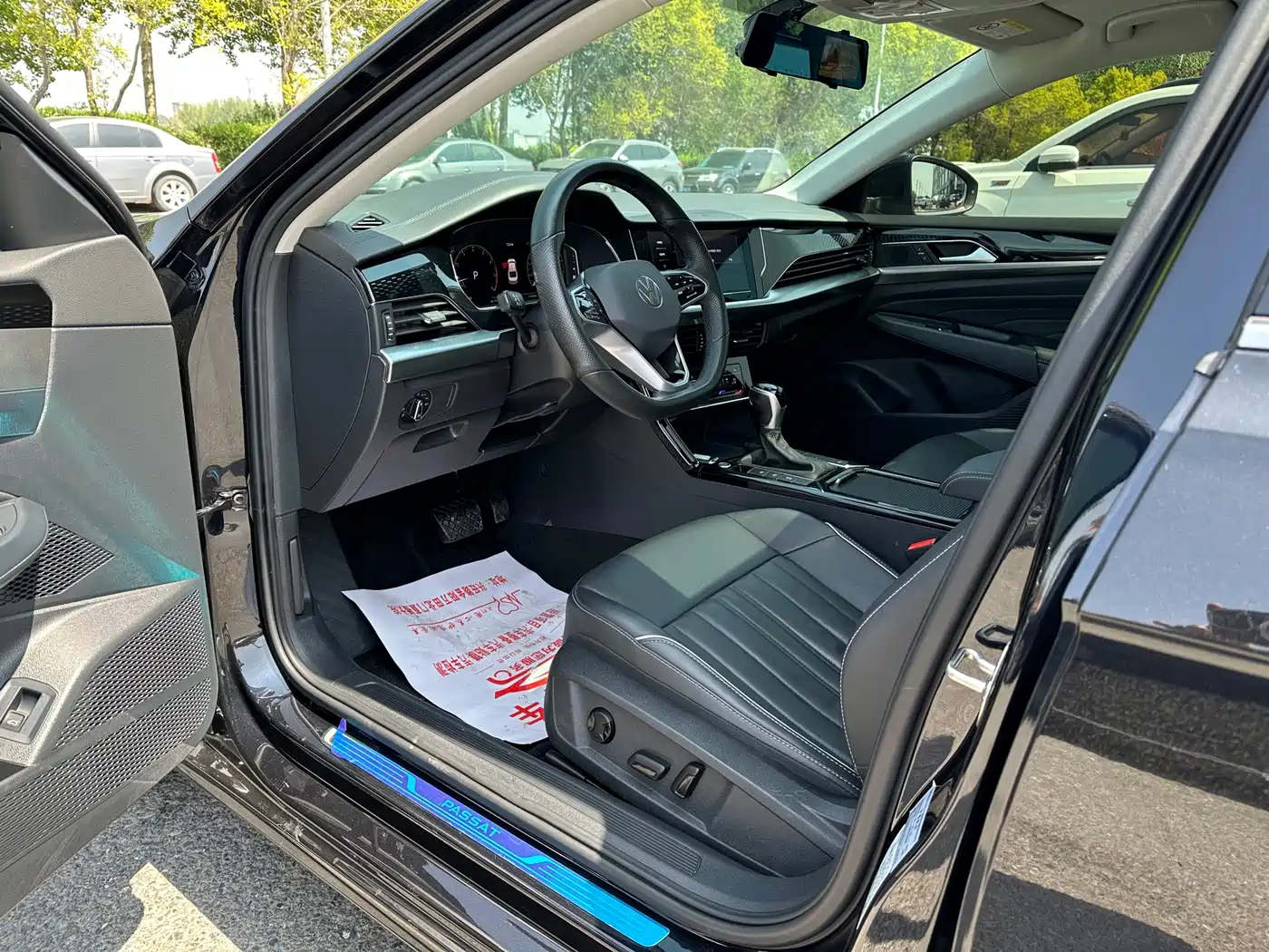 Volkswagen Passat 2023 280TSI Elite Edition фото 7