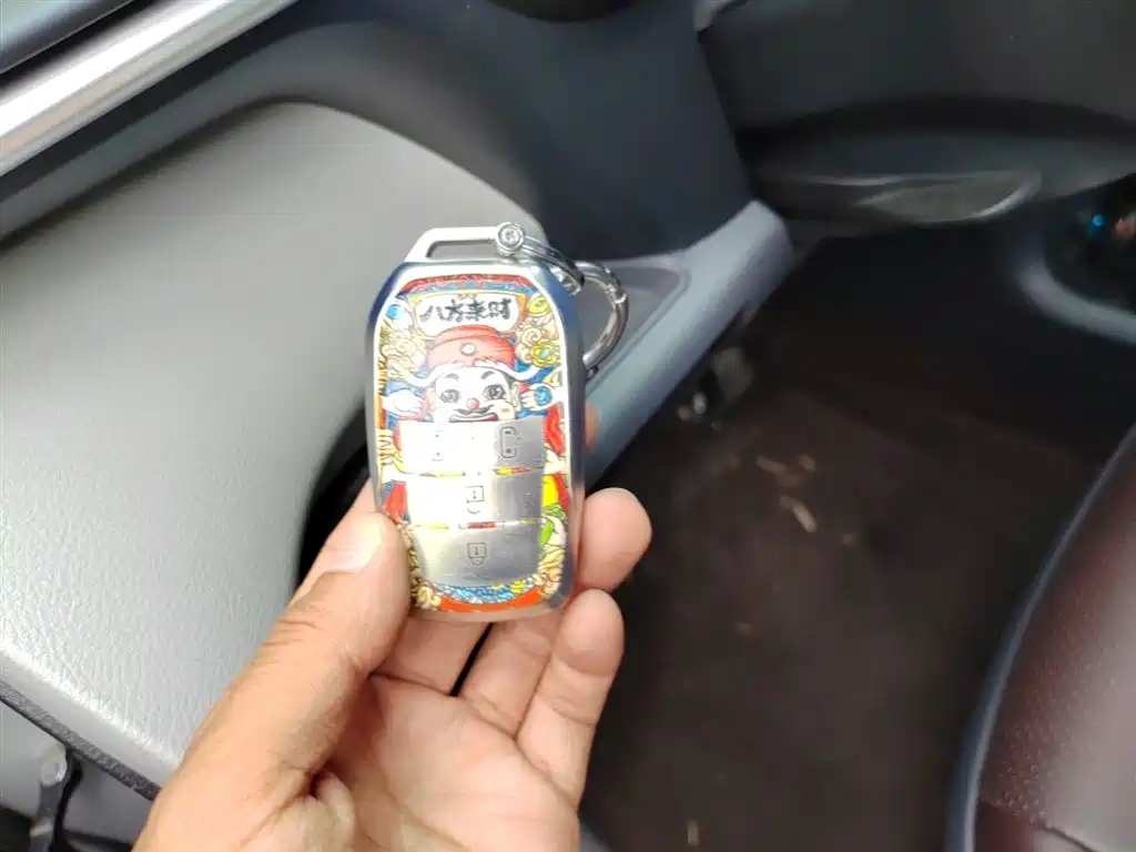 Toyota Sienna 2024 2.5L Hybrid Comfort Edition фото 12