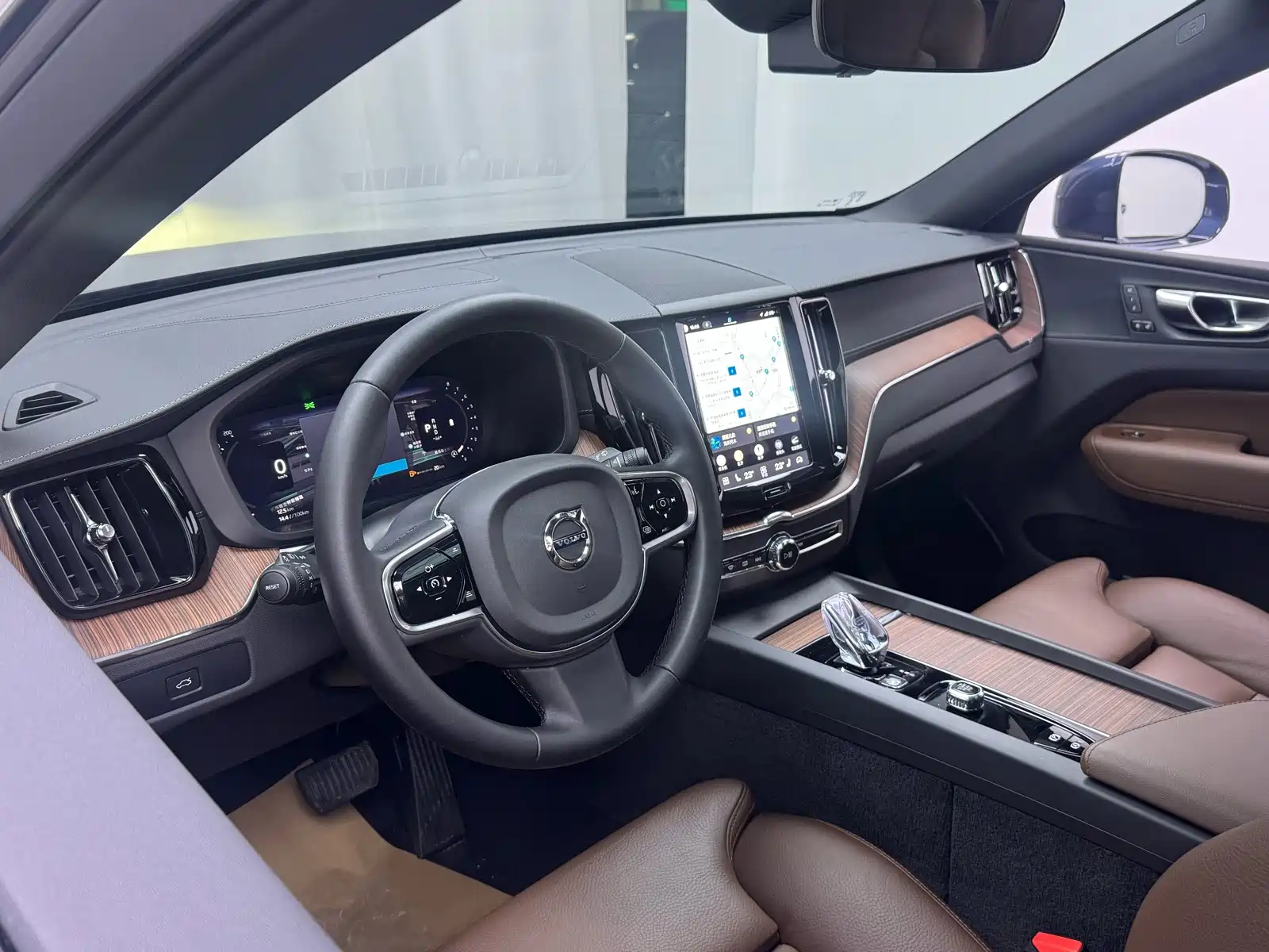 Photo 6 - Volvo XC60