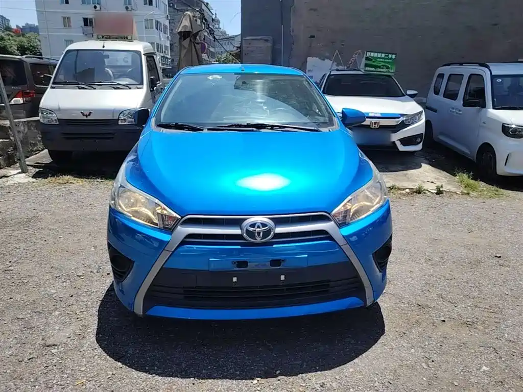 Toyota YARiS L Zhi Xuan 2015 1.5E Auto Charming Edition фото 3
