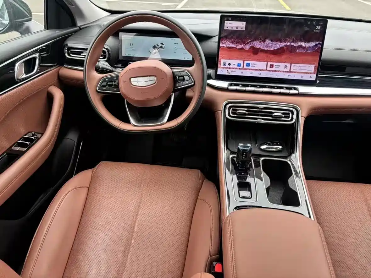 Фото 5 - Geely Emgrand