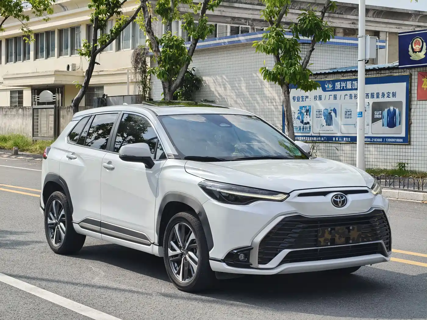 Toyota Frontlander 2023 2.0L CVT Sport Edition фото 3