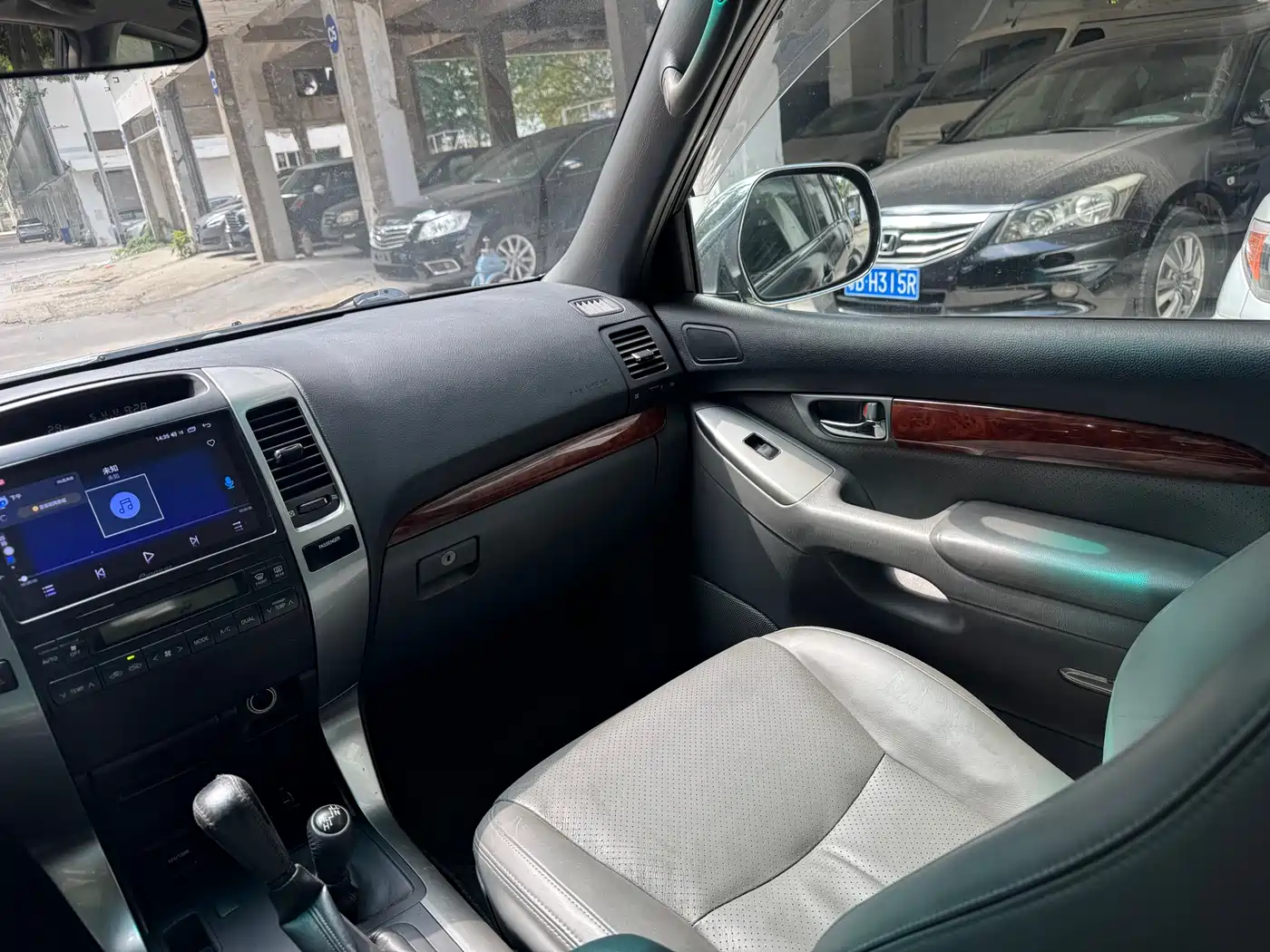 Toyota Prado 2005 Model 4.0L Automatic GX Luxury Edition фото 4