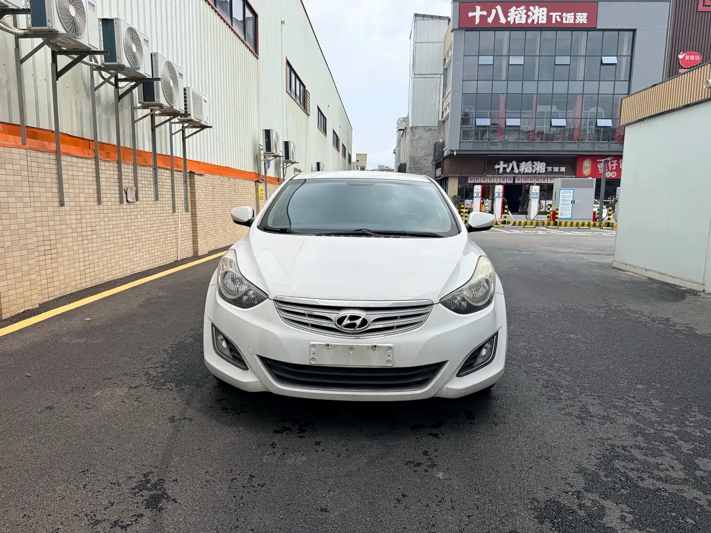 Hyundai Langdong 2012 1.6L Automatic Fashion фото 2