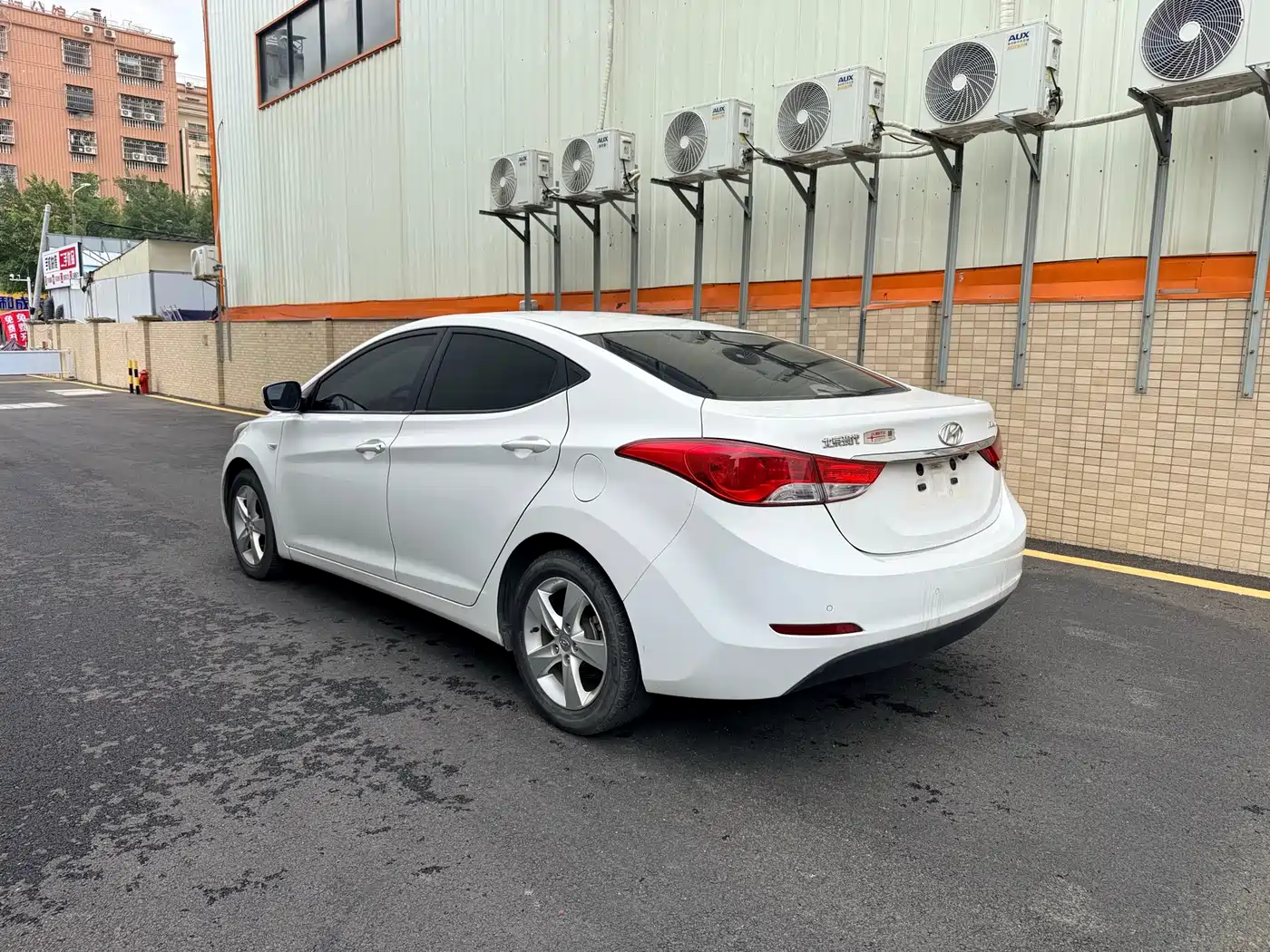 Hyundai Langdong 2012 1.6L Automatic Fashion фото 8