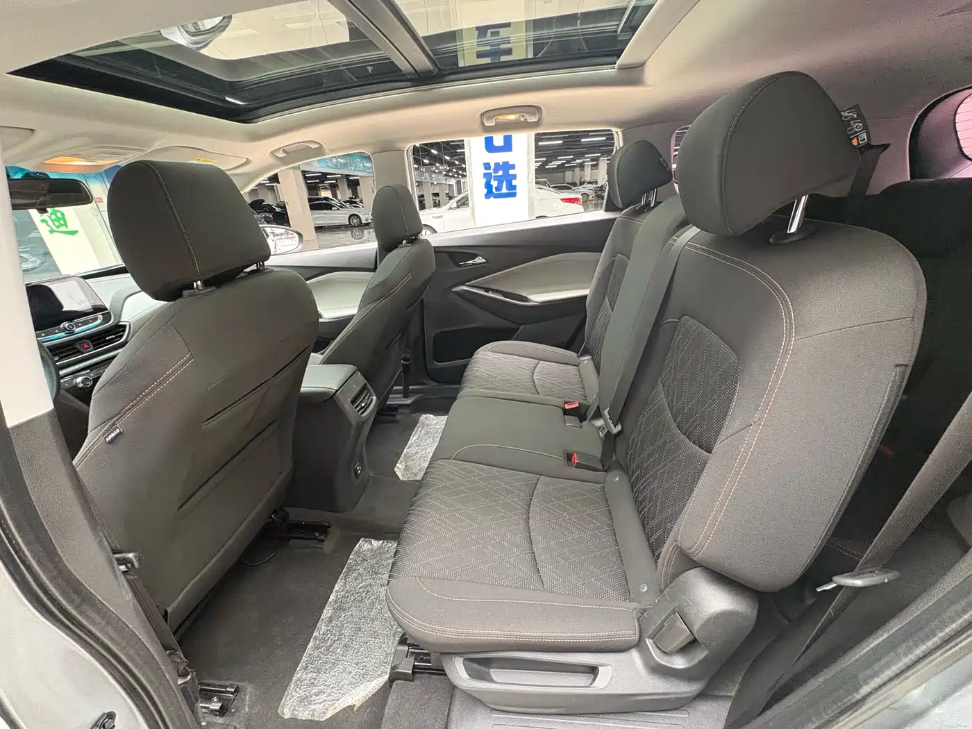 Chevrolet Volando 2018 530T Auto Sport Edition (5+2 seater) China V фото 5