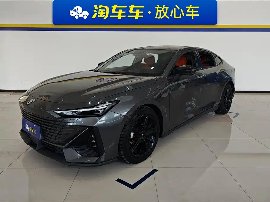 Changan UNI-V 2022 1.5T Premium Model