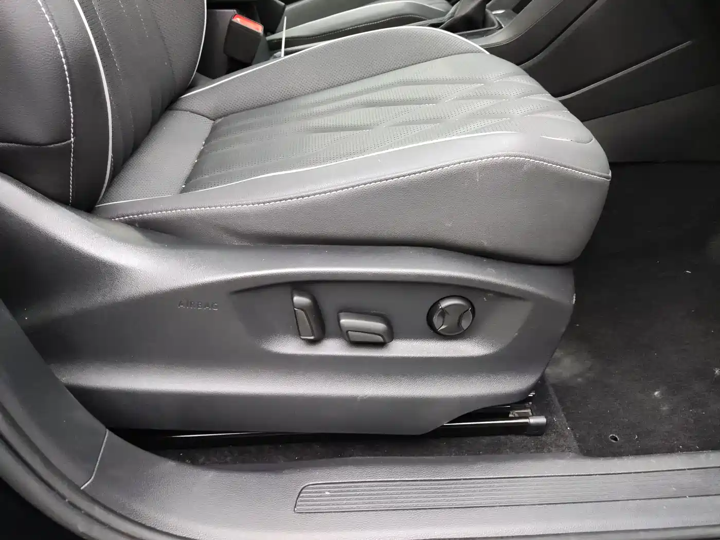 Volkswagen Tiguan L 2023 280TSI 2WD Trend Limited Edition фото 7