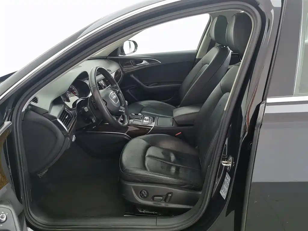 Audi A6L 2012 30 FSI Comfort фото 10