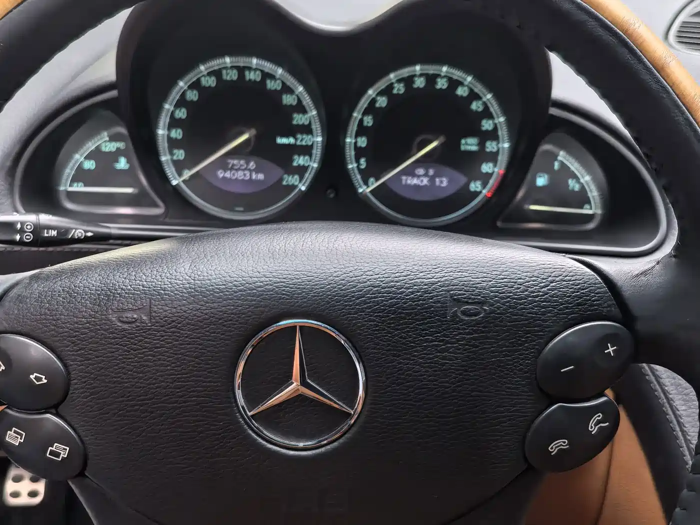 Mercedes-Benz SL-Class 2003 2004 SL 500
