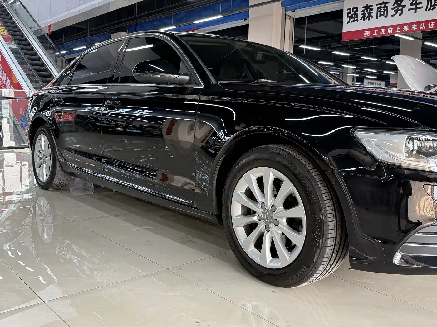 Audi A6L 2012 30 FSI Comfort фото 12