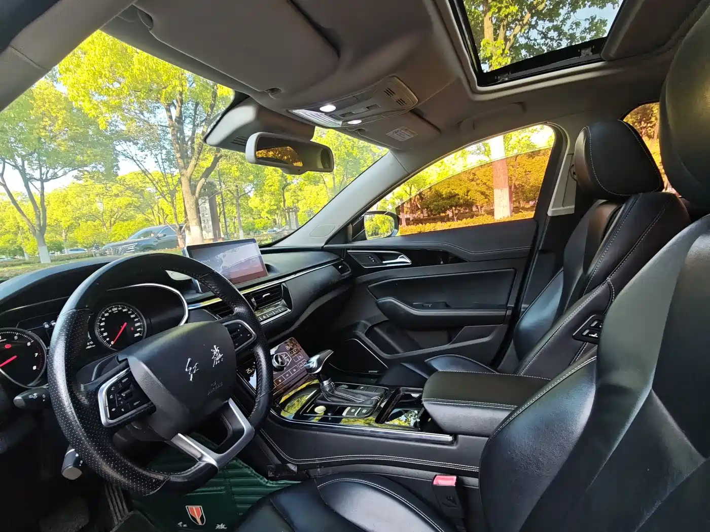 Hongqi H5 2018 30TD Smart Connect Rhythmic Edition фото 3