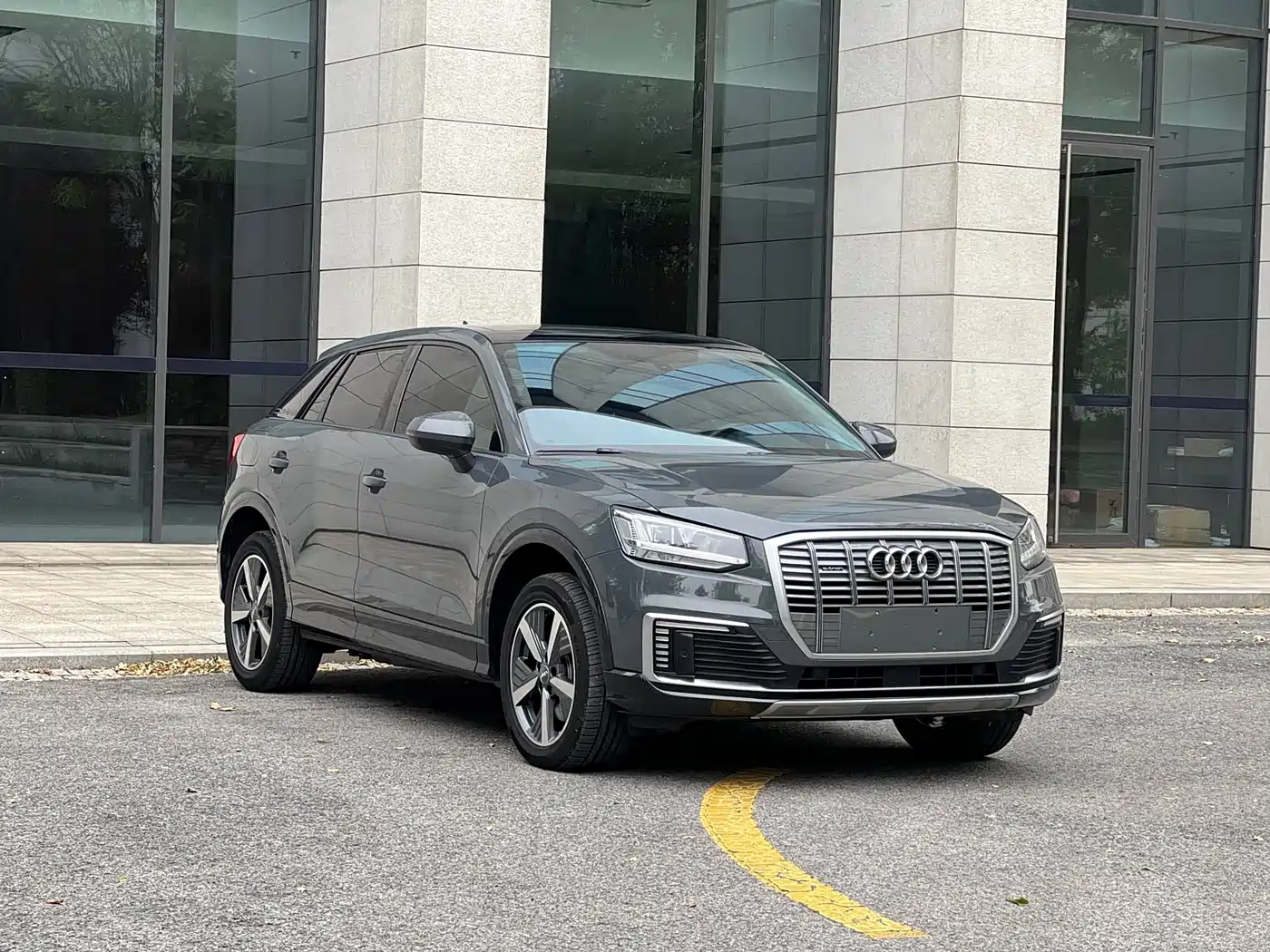 Audi Q2L e-tron 2019 Q2L e-tron Pure Electric Smart Cool Edition фото 3