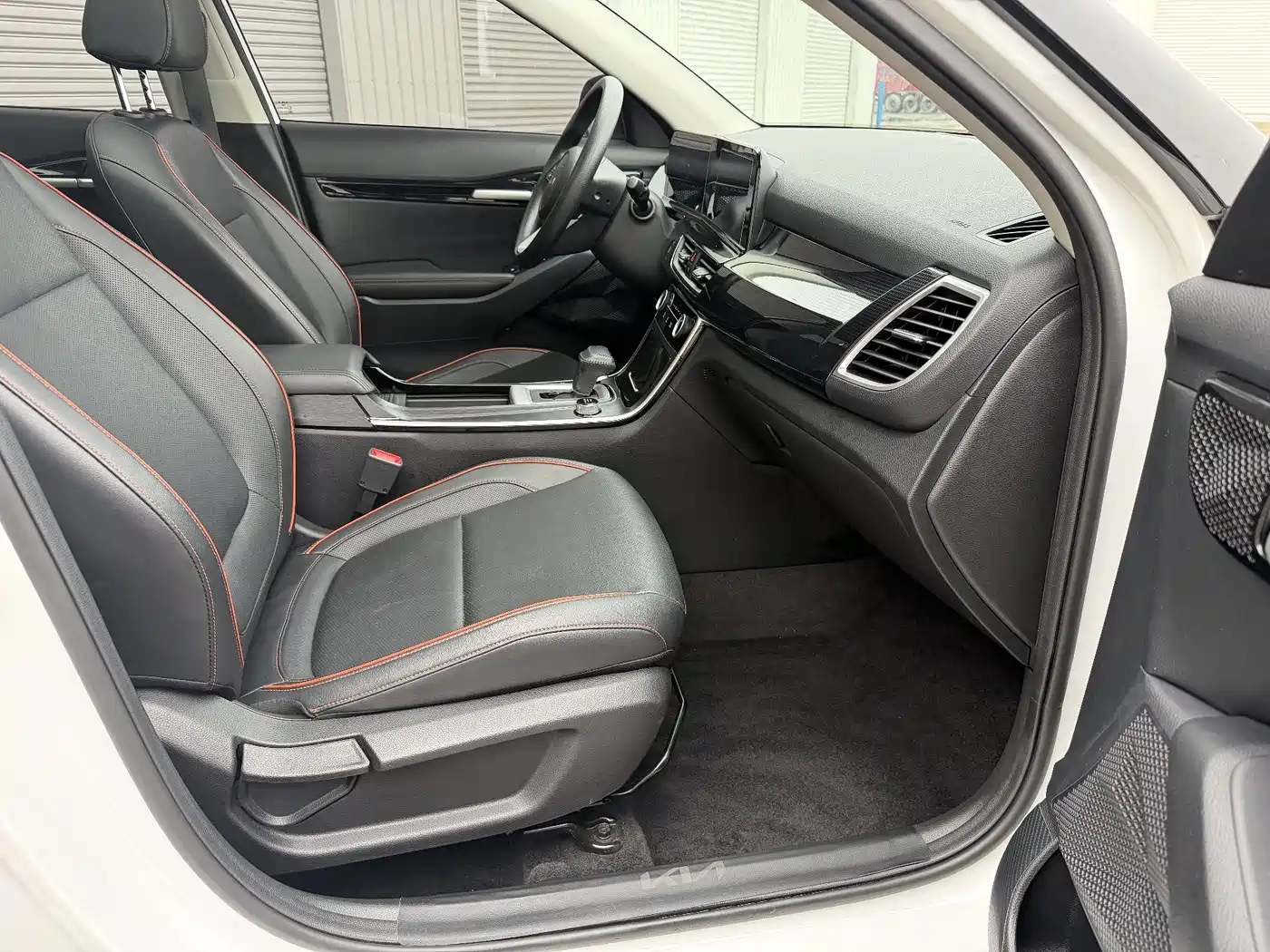 Kia Seltos 2023 1.5L CVT Luxury Edition фото 12