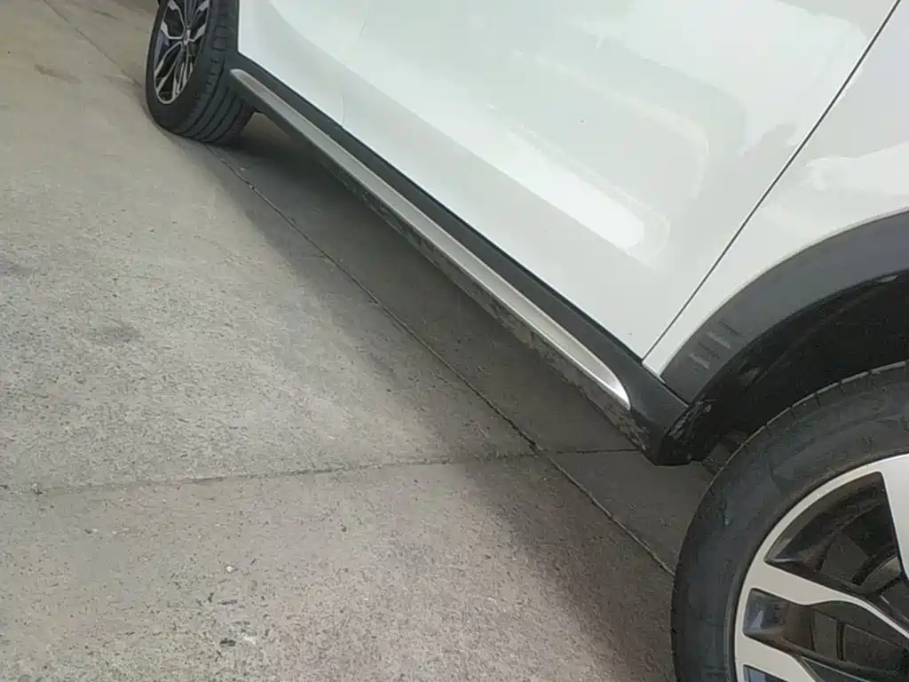 Фото 21 - Roewe RX5
