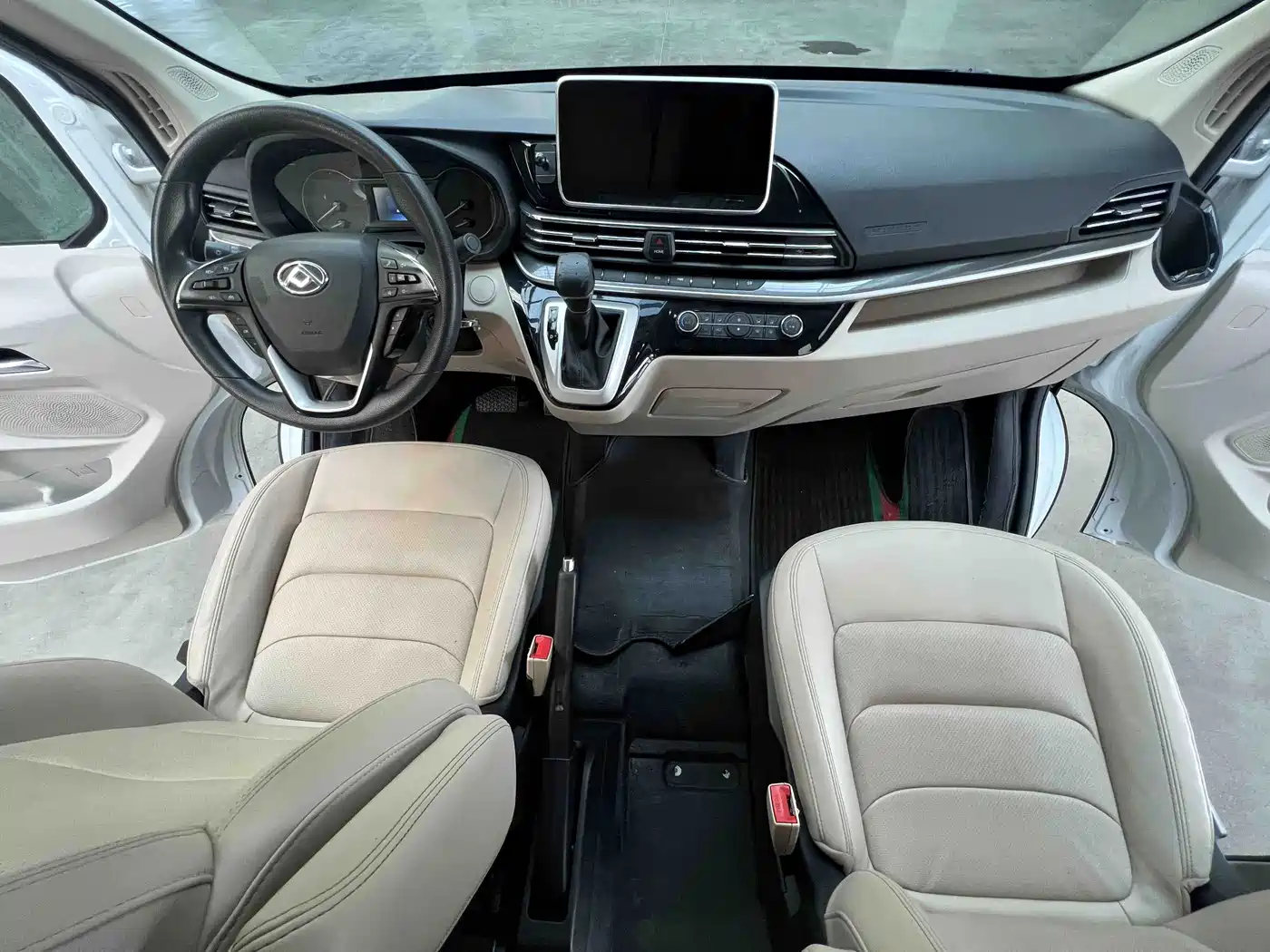 SAIC Maxus Xintu V90 2023 2022 2.0T Auto Zhida Operation RWD Long Wheelbase High Roof Single Rear Tire 9-Seater