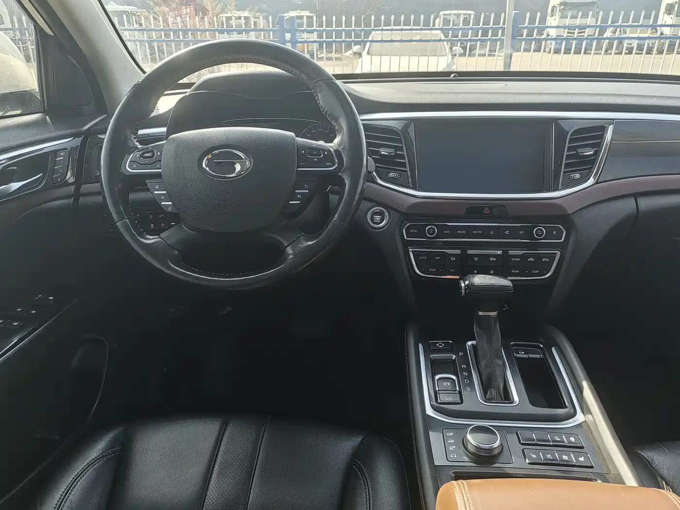 GAC Trumpchi Trumpchi GS8 2017 320T AWD Luxury Smart Connect (7-Seater) фото 15