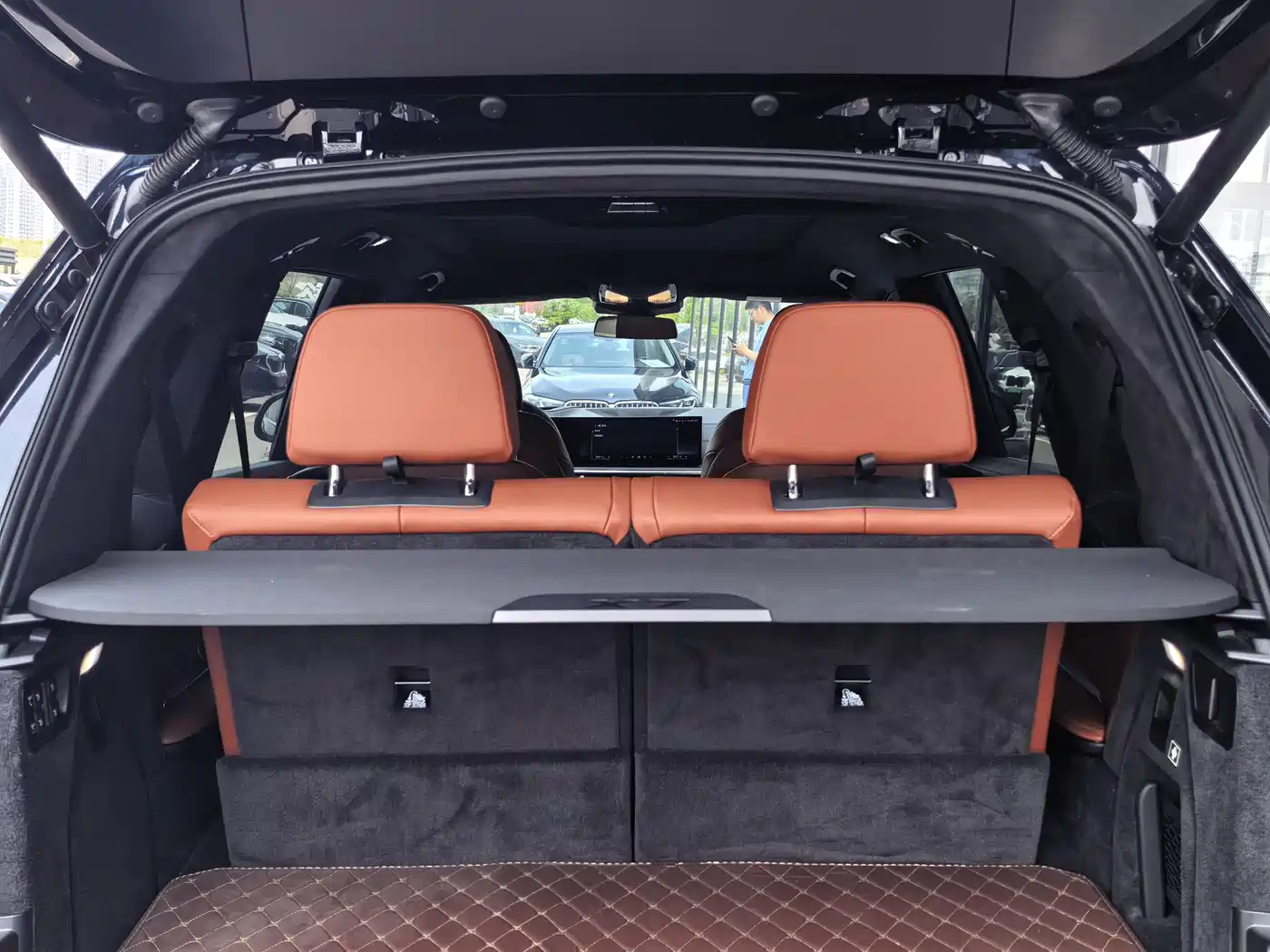 BMW X7 2023 xDrive40i Exclusive M Sport Package фото 11
