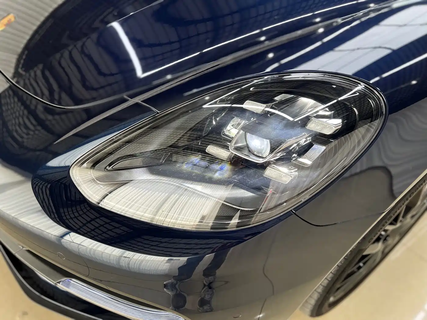 Porsche Panamera 2017 Panamera Executive Long Wheelbase 3.0T фото 20