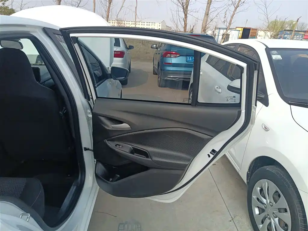 Chevrolet Cavalier 2021 325T Auto Joy Edition фото 19