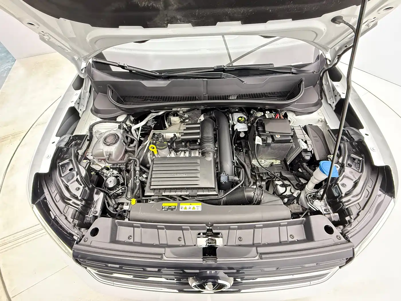 Volkswagen Tanying 2023 Model 200TSI DSG Joy Smart Connect Edition фото 18