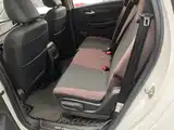 Photo 13 - Baojun 730