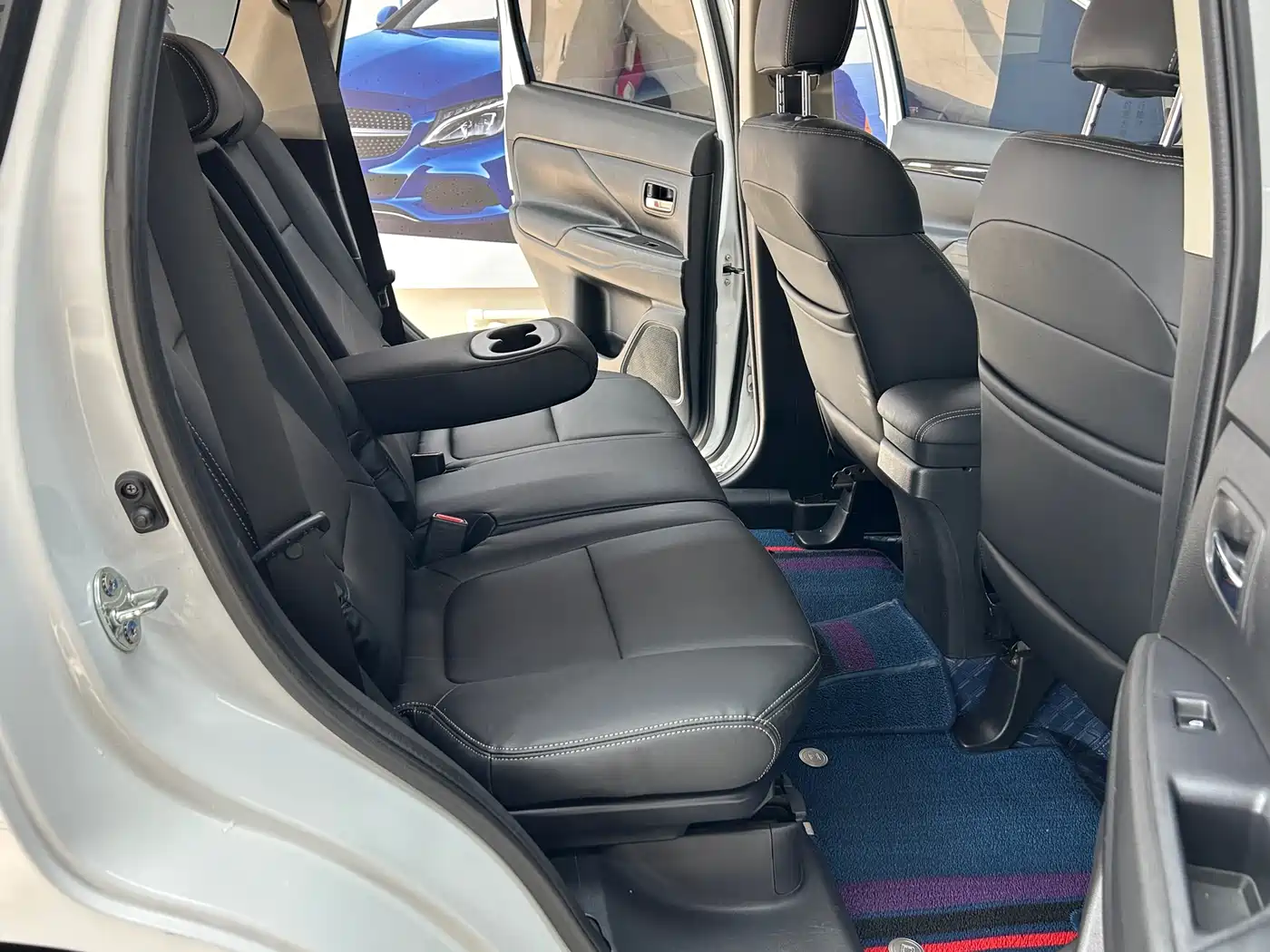 Mitsubishi Outlander 2021 2.0L 2WD Smooth Ride Version 5-Seater фото 10