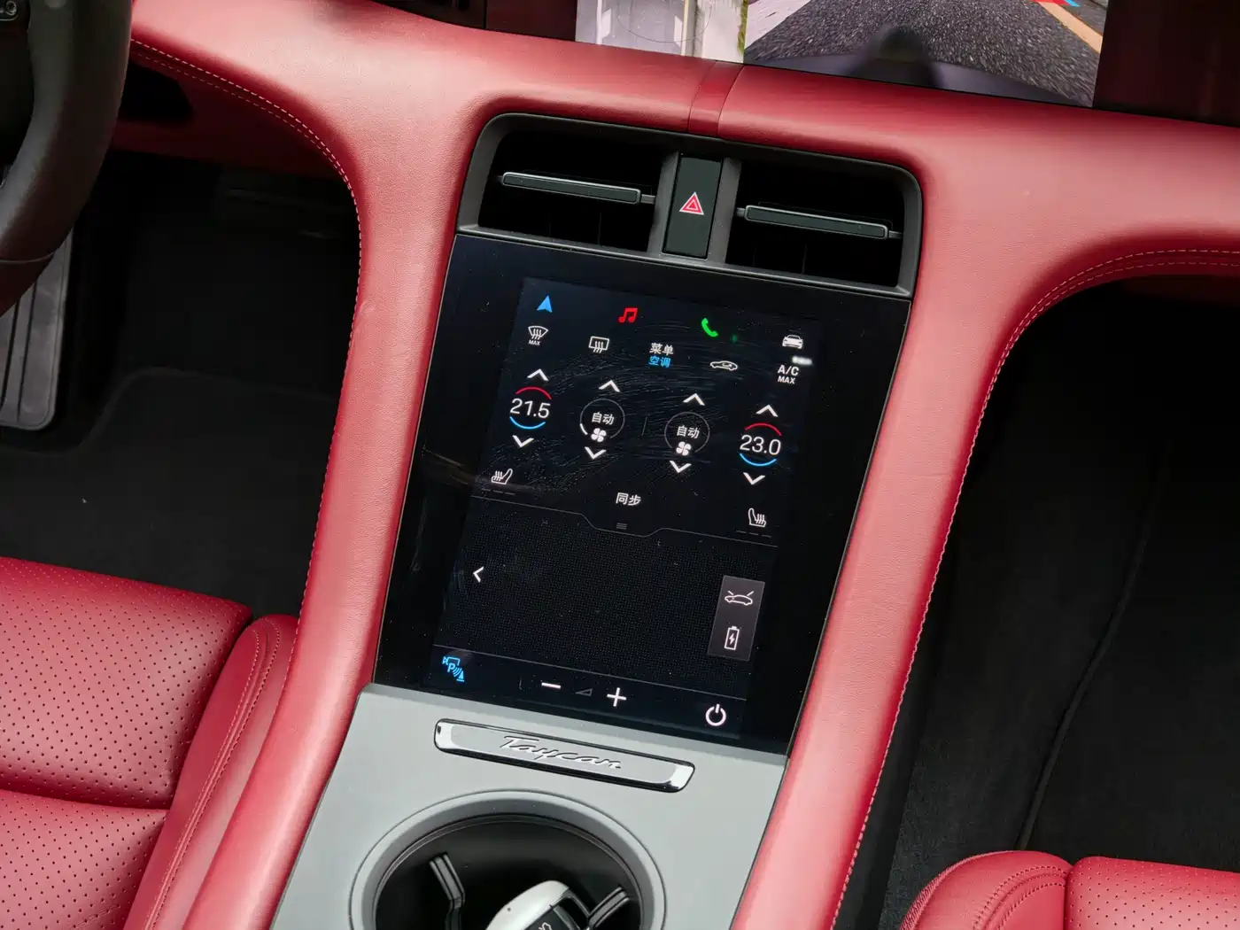 Porsche Taycan 2019 Taycan 4S фото 24