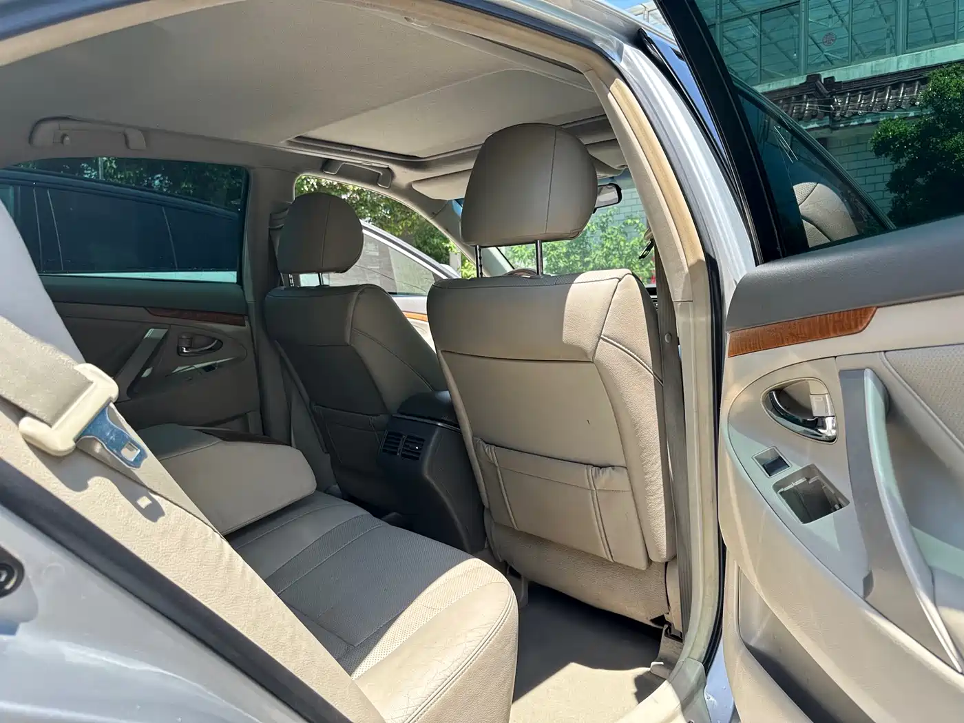 Toyota Camry 2011 200G Luxury Anniversary Edition фото 11