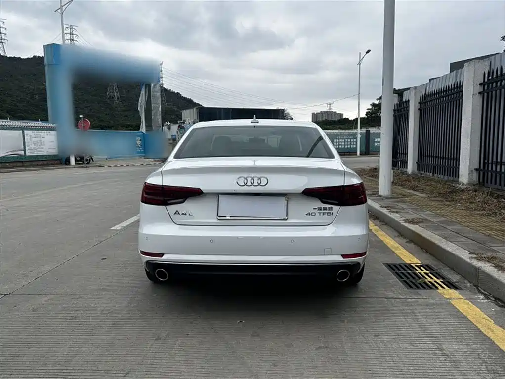 Audi A4L 2017 Plus 40 TFSI Fashion фото 10