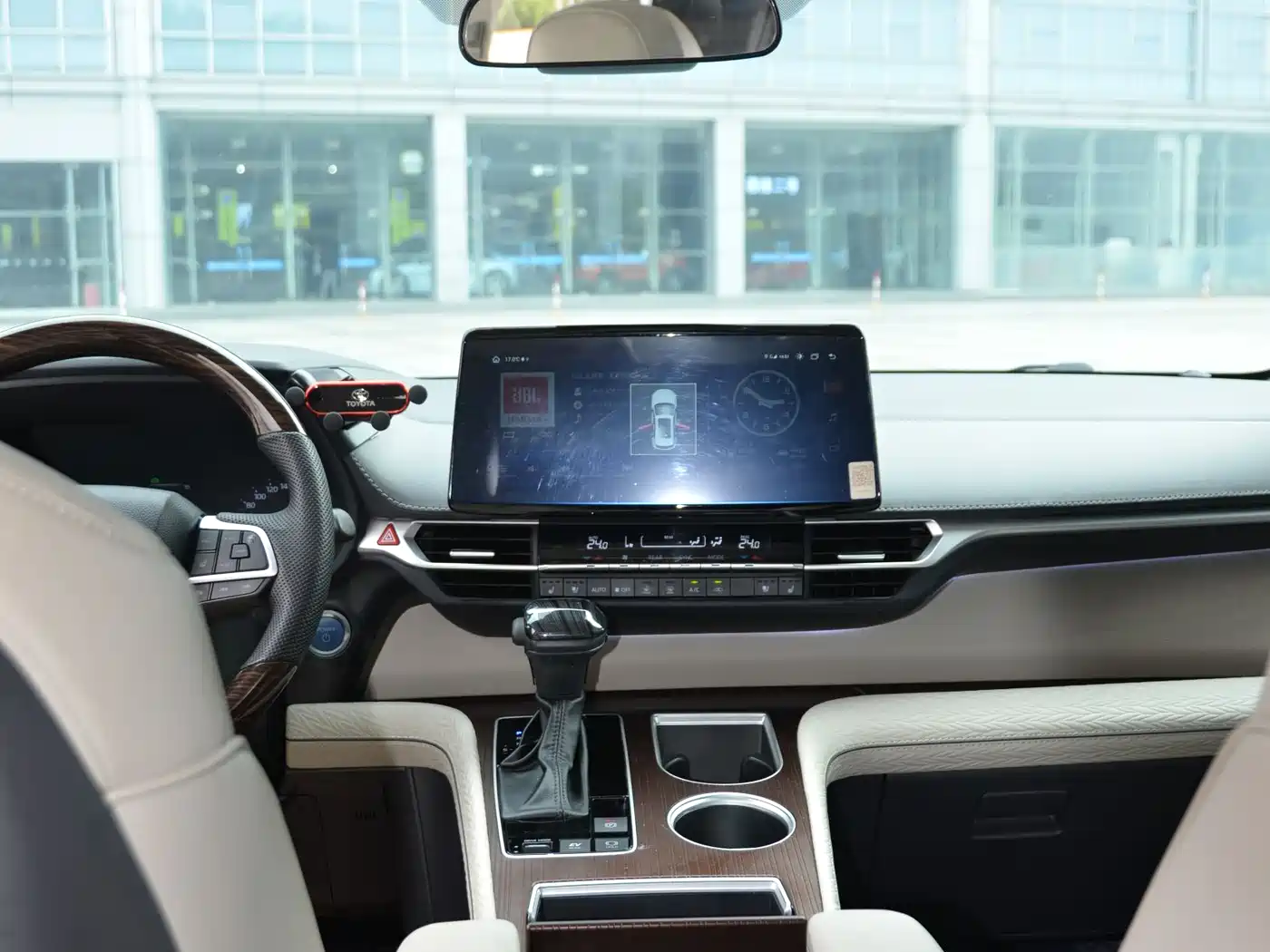 Toyota Sienna 2021 2.5L Hybrid Premium Edition фото 13