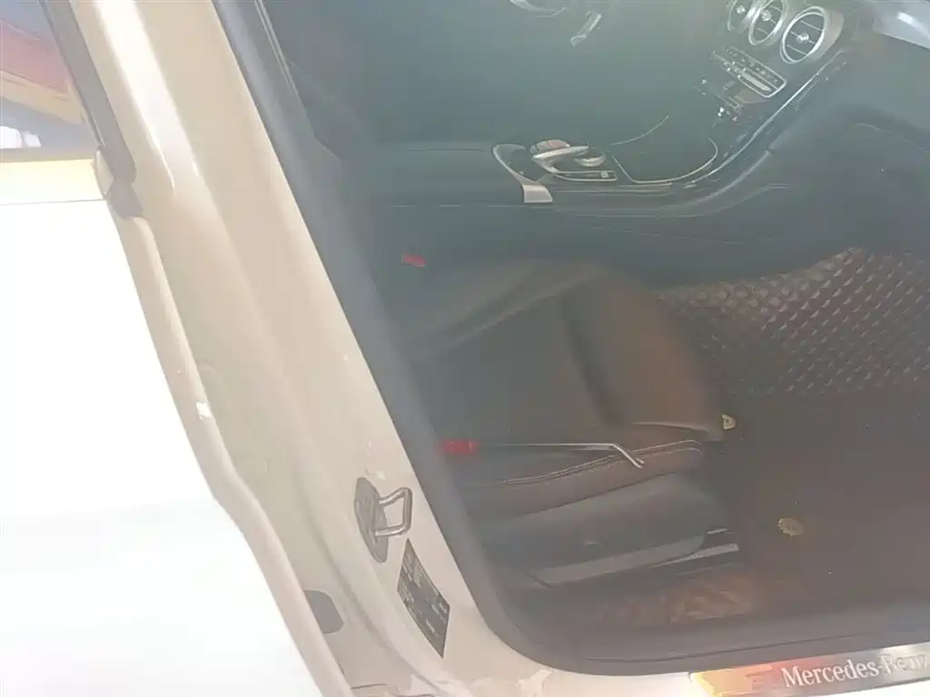 Mercedes-Benz GLC 2019 Model GLC 200 L 4MATIC фото 25