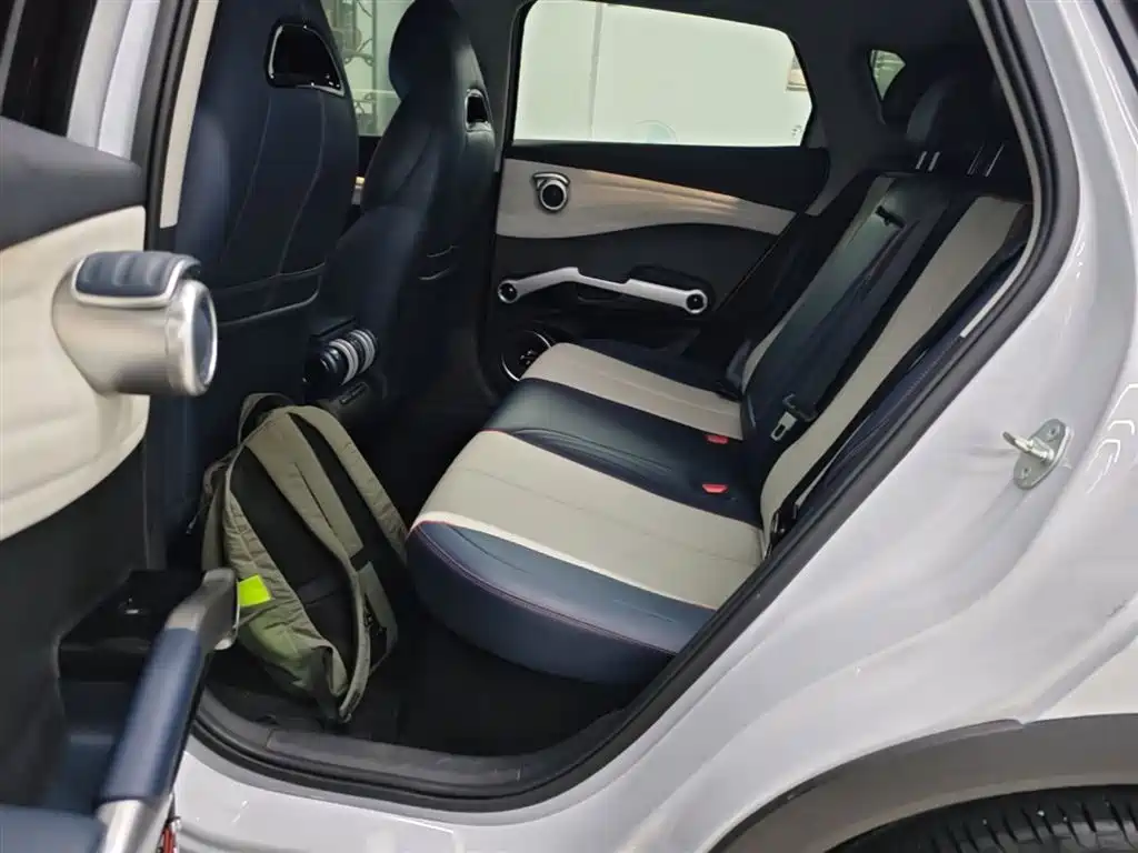 BYD Yuan PLUS 2022 430KM Premium фото 17