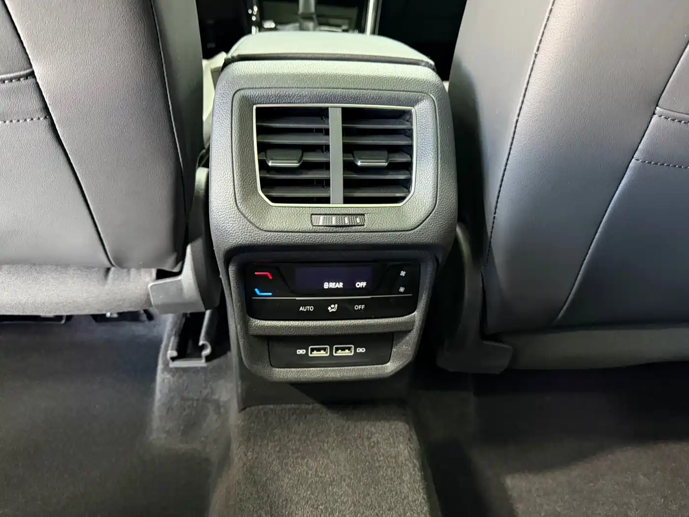 Volkswagen Tayron 2023 280TSI 2WD Luxury Plus Advanced Edition фото 16