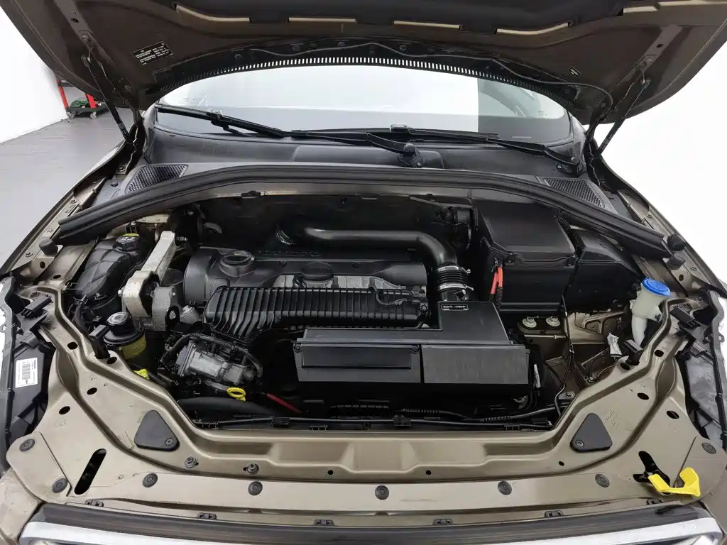 Фото 6 - Volvo XC60