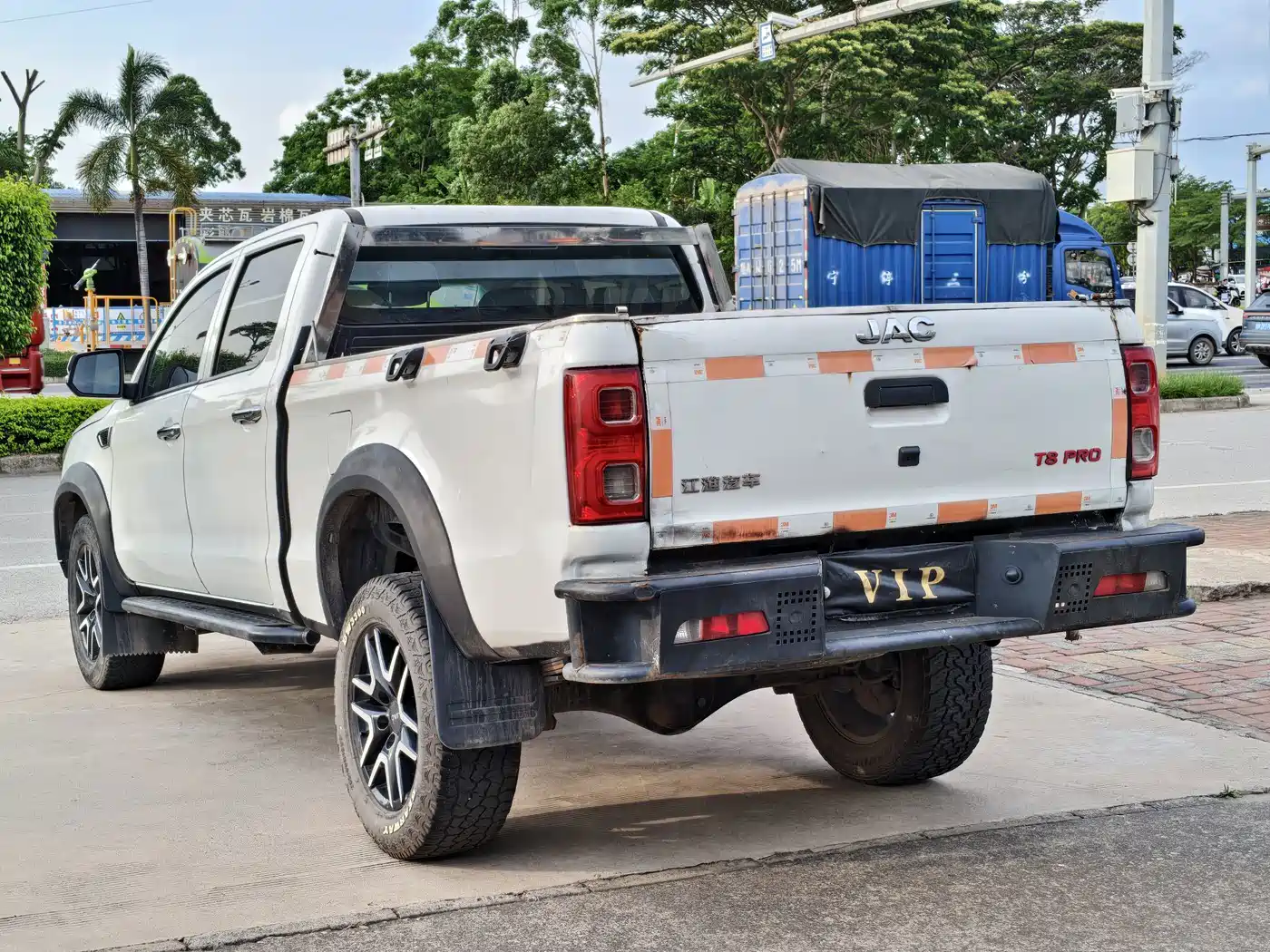 JAC JAC T8 2021 2020 2.0T Diesel 2WD Luxury Standard Cab HFC4DB2-2E