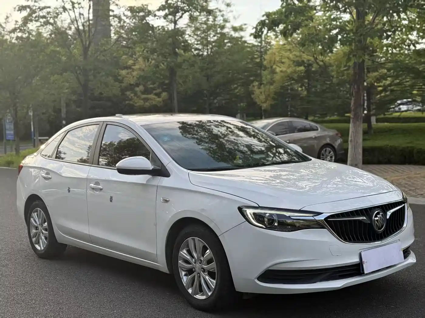 Buick Excelle 2018 18T Automatic Elite фото 3
