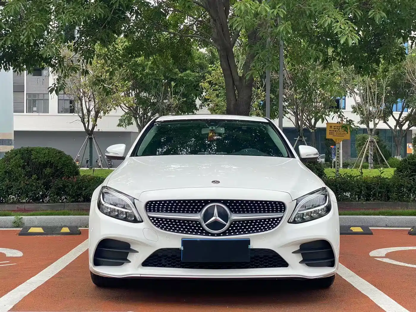 Mercedes-Benz C-Class 2019 C 180 L Fashion Sport Edition фото 2