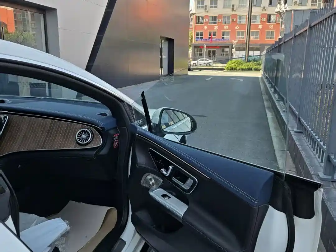 Mercedes-Benz EQE 2026 2025 500 4MATIC Pioneer