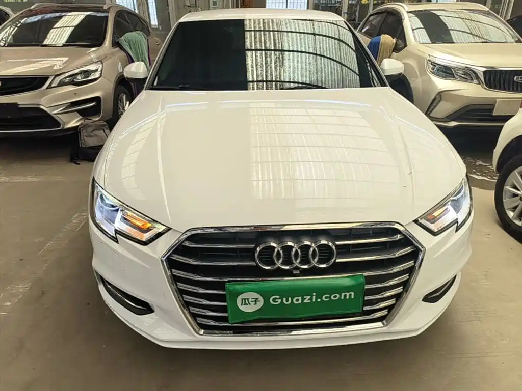Audi A3 2019 Limousine 35 TFSI Progressive China VI фото 3