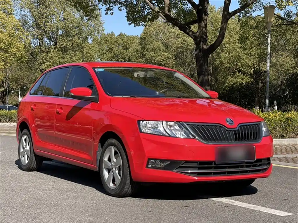 Škoda Skoda Rapid Spaceback 2019 Facelift 1.5L Automatic Comfort Version China VI фото 25