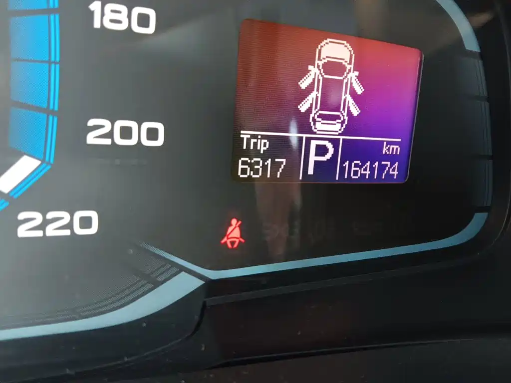 Roewe 360 2016 2015 20T TST Exclusive Edition
