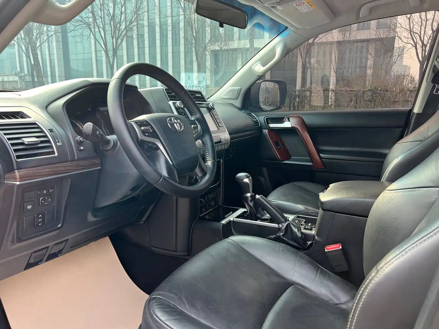 Toyota Prado 2018 3.5L Automatic TX-L Rear-mounted Spare Tire фото 9